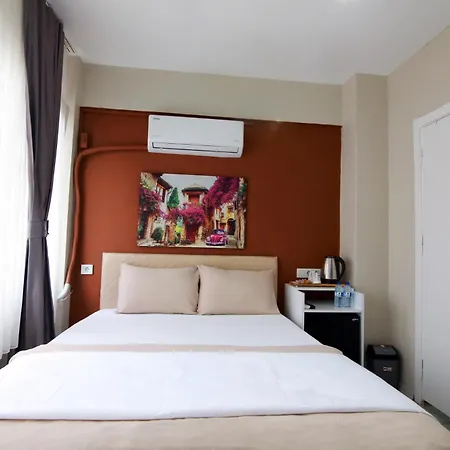 Hotel The Lima Kadikoey 3*